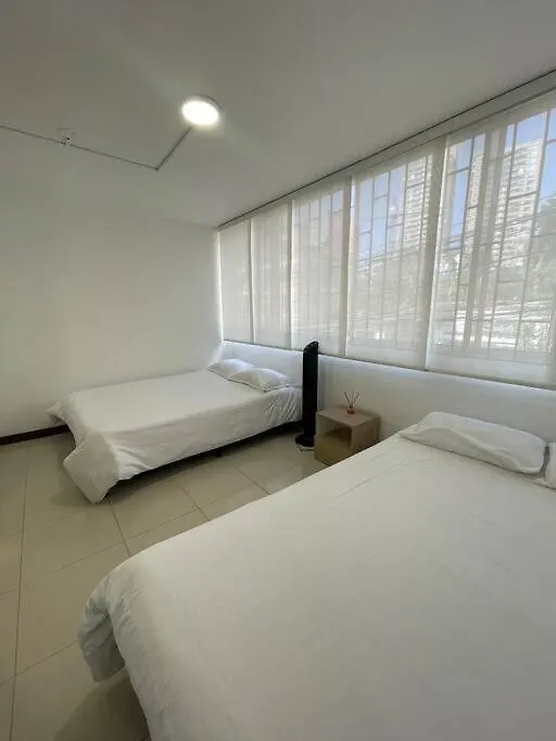 Apartment W/ Jacuzzi Best Location/ Parque Lleras Medellin Colombia