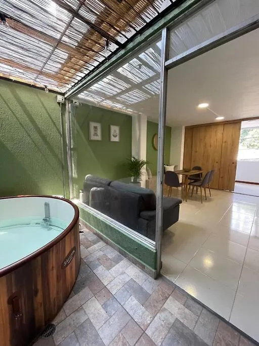 Apartment W/ Jacuzzi Best Location/ Parque Lleras Medellin