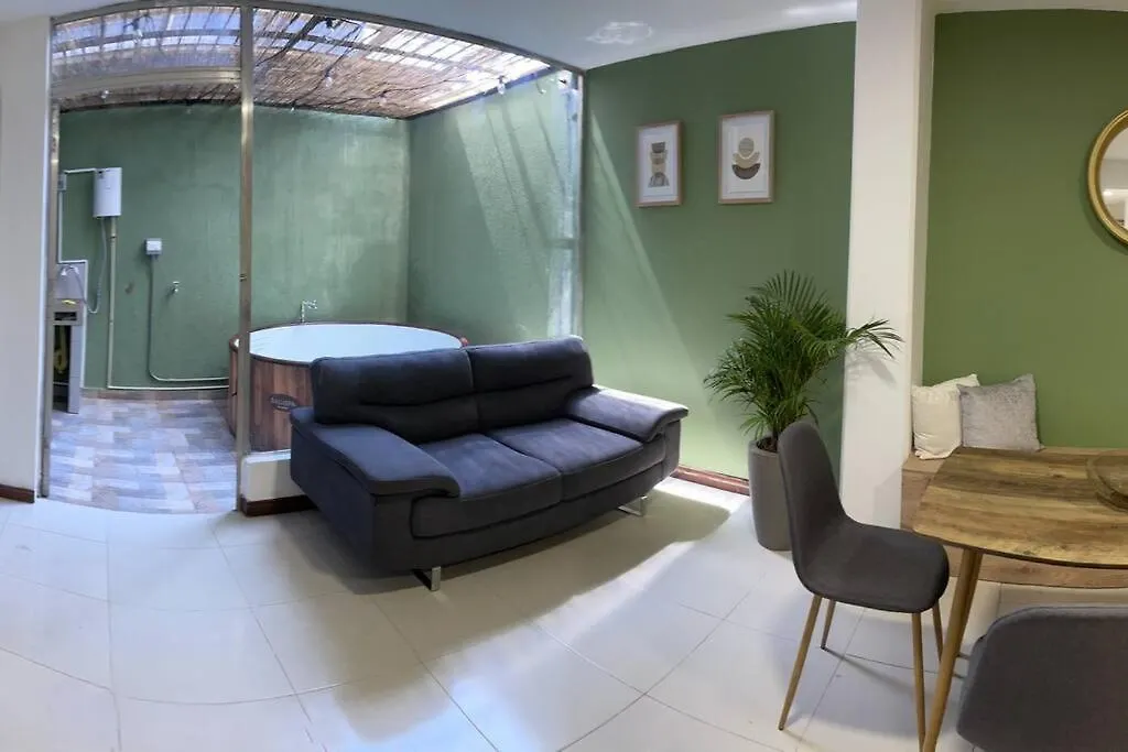 Apartment W/ Jacuzzi Best Location/ Parque Lleras Medellin